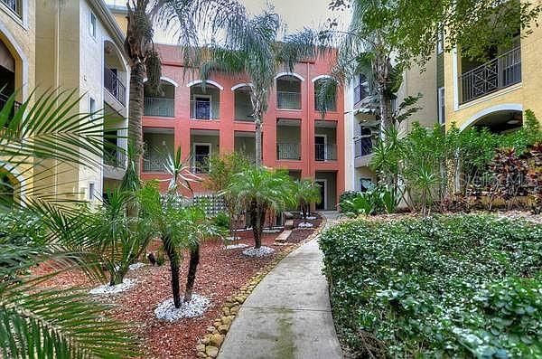 For Rent: $1,549 (1 beds, 1 baths, 598 Square Feet)