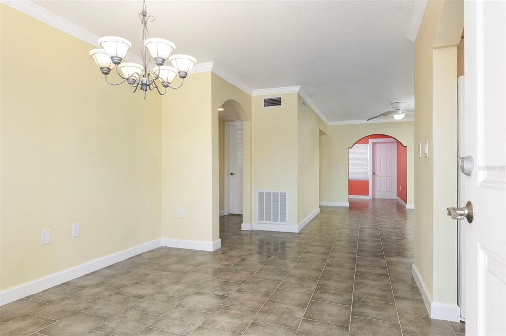En Venta: $494,000 (2 camas, 1 baños, 950 Pies cuadrados)