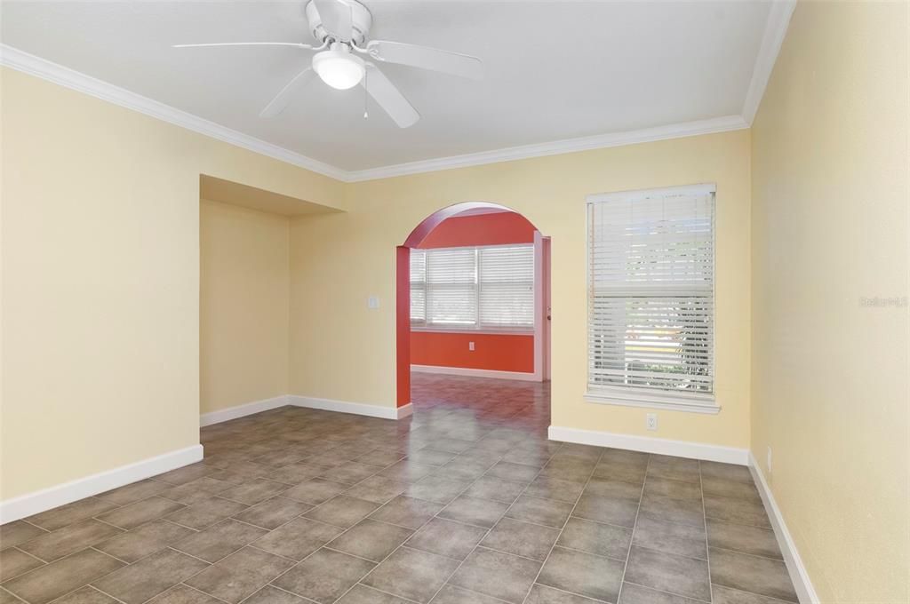 En Venta: $494,000 (2 camas, 1 baños, 950 Pies cuadrados)