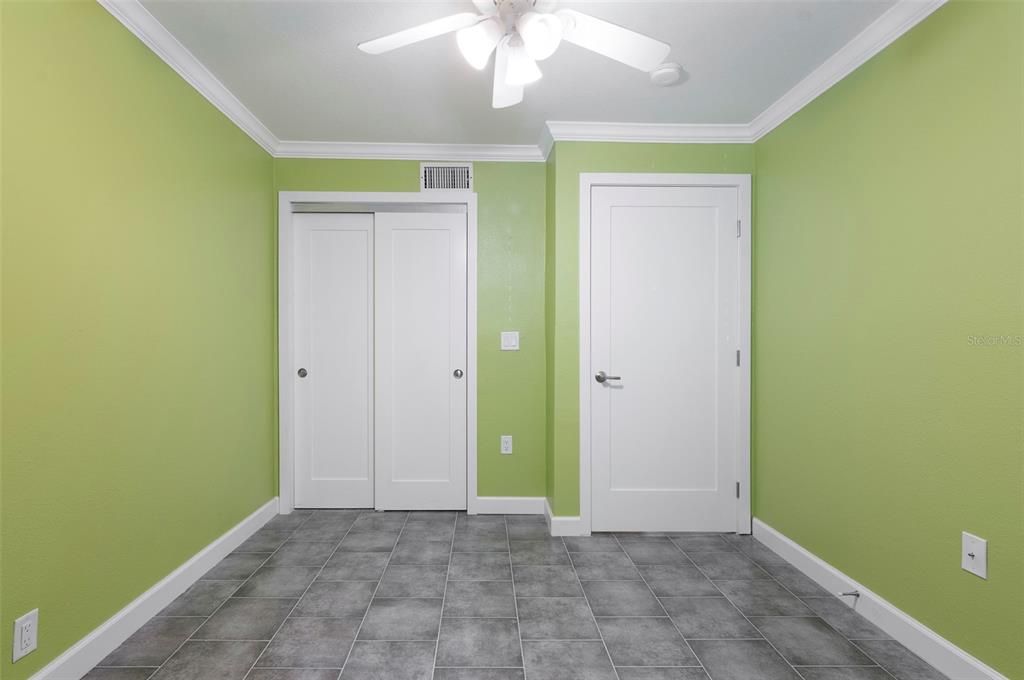 En Venta: $494,000 (2 camas, 1 baños, 950 Pies cuadrados)
