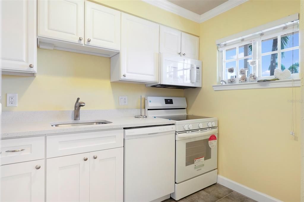 En Venta: $494,000 (2 camas, 1 baños, 950 Pies cuadrados)