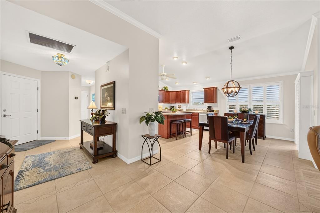En Venta: $469,000 (3 camas, 2 baños, 1602 Pies cuadrados)