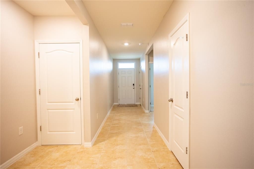 En Venta: $399,990 (4 camas, 2 baños, 1828 Pies cuadrados)