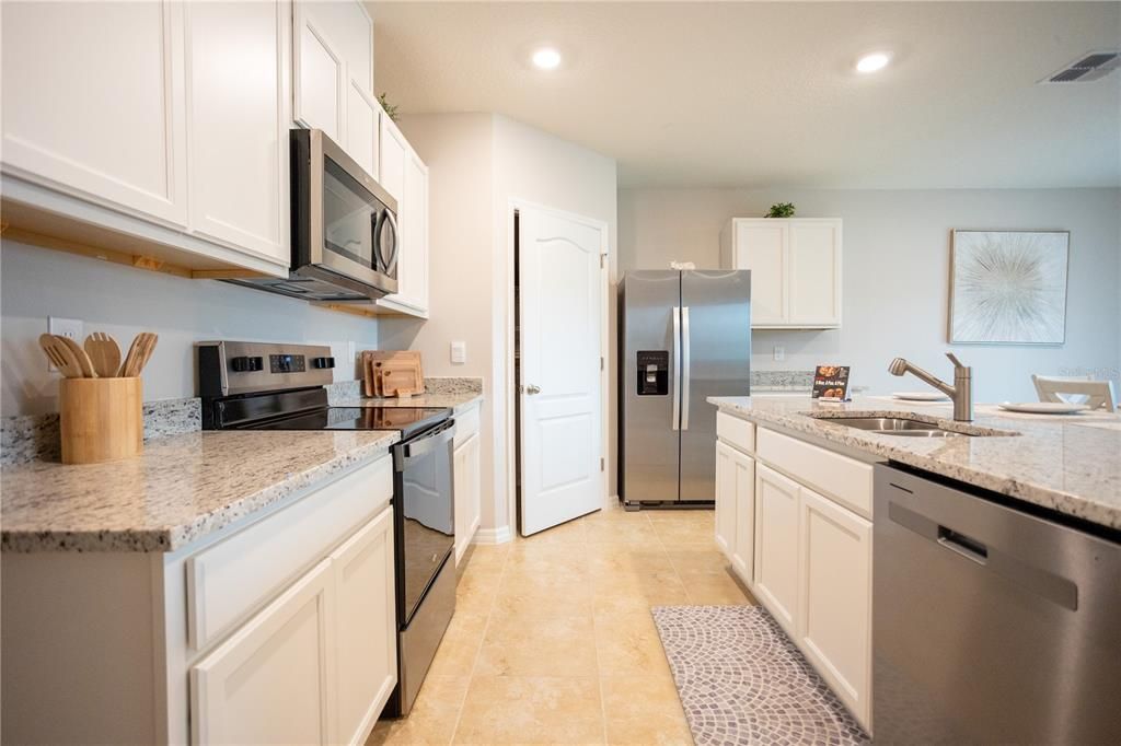 En Venta: $399,990 (4 camas, 2 baños, 1828 Pies cuadrados)