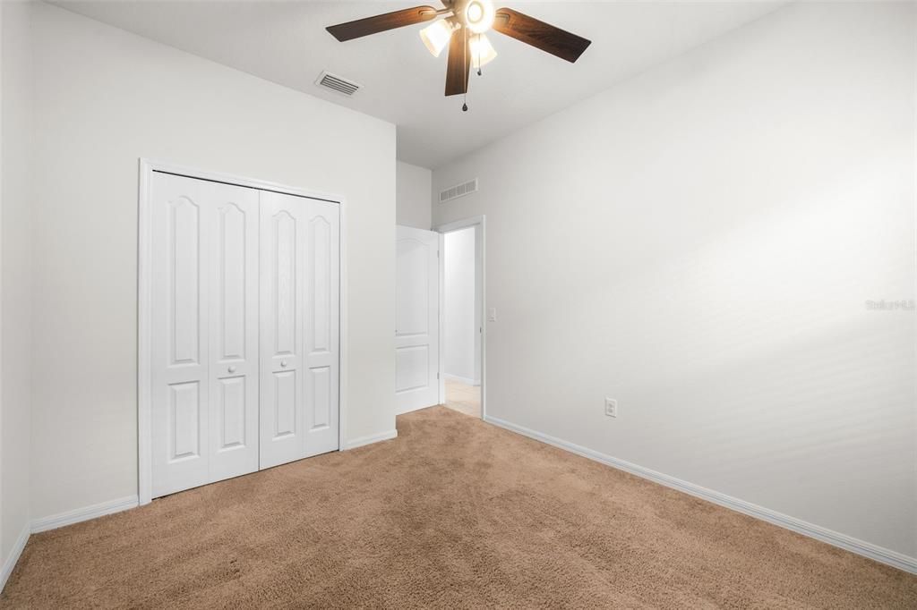For Sale: $320,000 (3 beds, 2 baths, 1974 Square Feet)