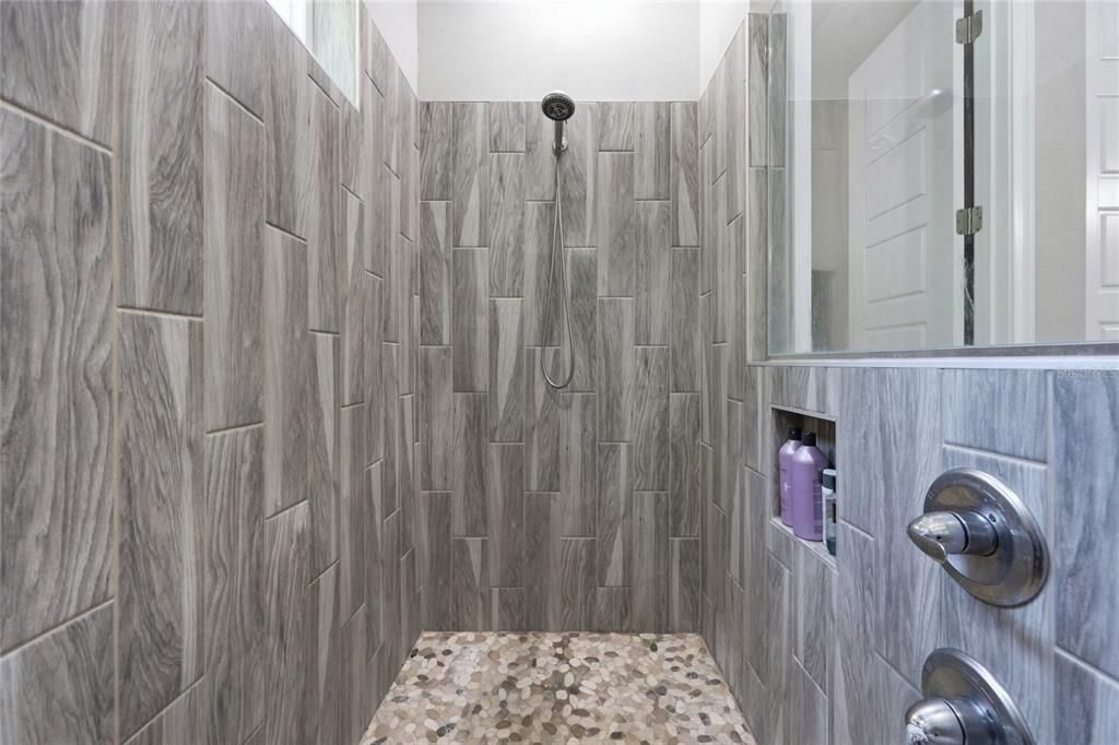 For Sale: $620,000 (4 beds, 3 baths, 2803 Square Feet)