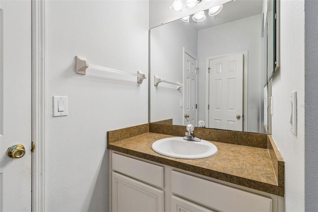 En Venta: $749,900 (4 camas, 3 baños, 3098 Pies cuadrados)