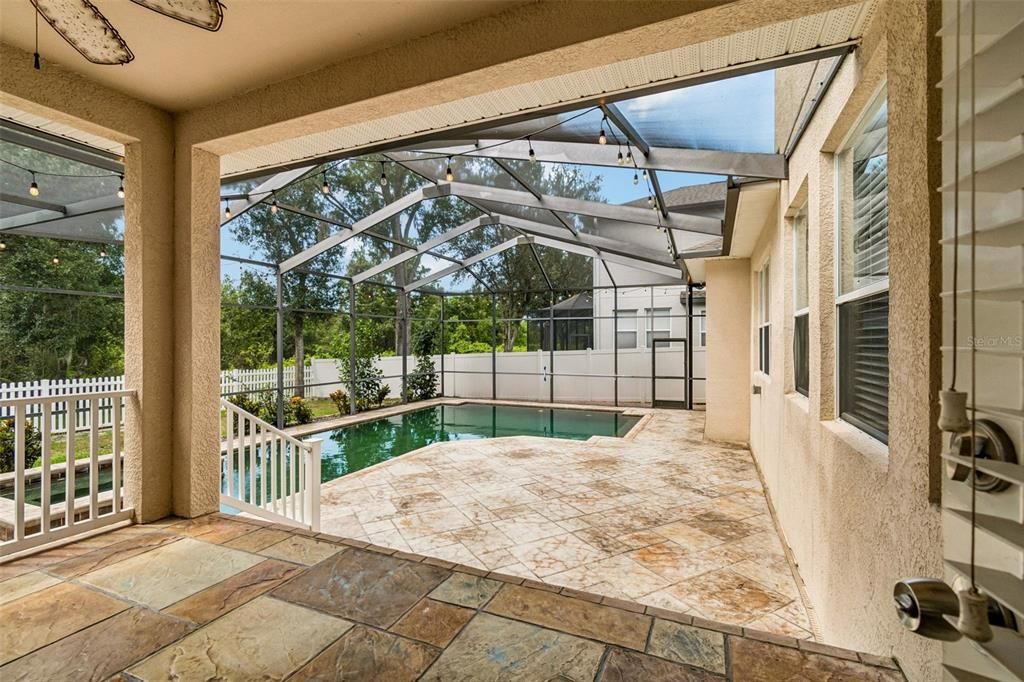 En Venta: $749,900 (4 camas, 3 baños, 3098 Pies cuadrados)