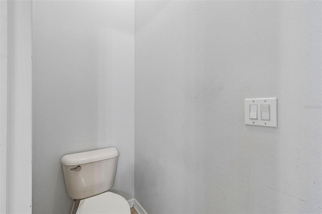 En Venta: $749,900 (4 camas, 3 baños, 3098 Pies cuadrados)