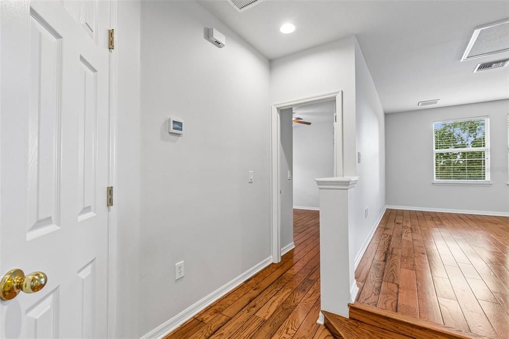 En Venta: $749,900 (4 camas, 3 baños, 3098 Pies cuadrados)
