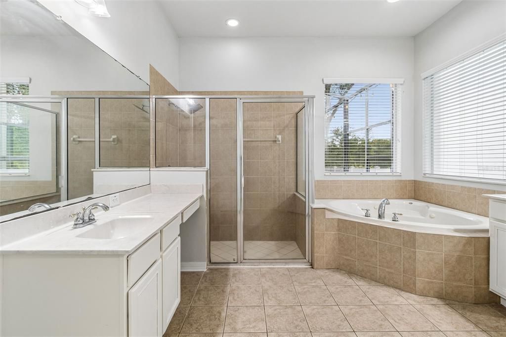 En Venta: $749,900 (4 camas, 3 baños, 3098 Pies cuadrados)