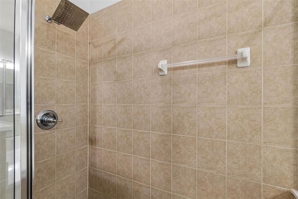 En Venta: $749,900 (4 camas, 3 baños, 3098 Pies cuadrados)