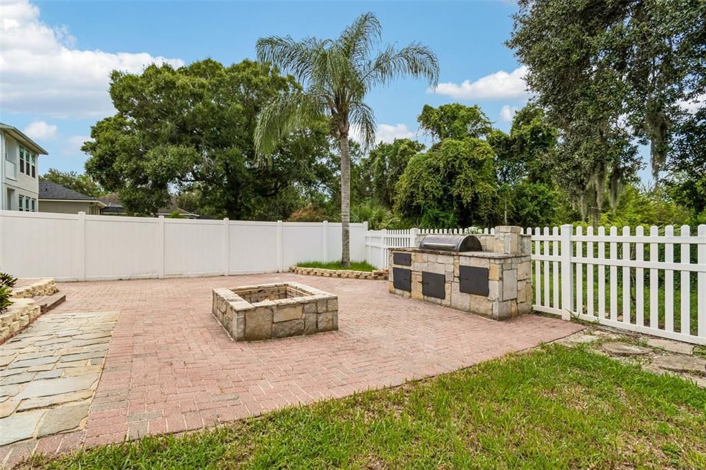 En Venta: $749,900 (4 camas, 3 baños, 3098 Pies cuadrados)