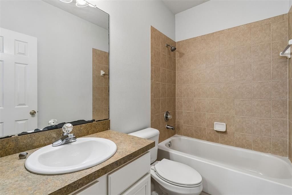 En Venta: $749,900 (4 camas, 3 baños, 3098 Pies cuadrados)