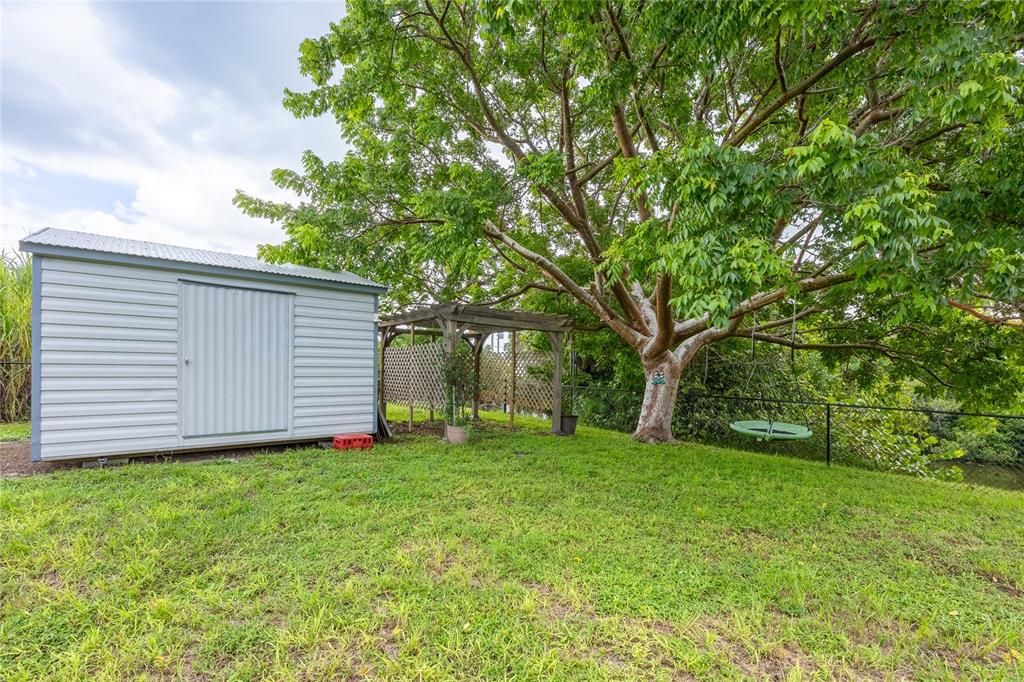 For Sale: $289,314 (2 beds, 2 baths, 1330 Square Feet)