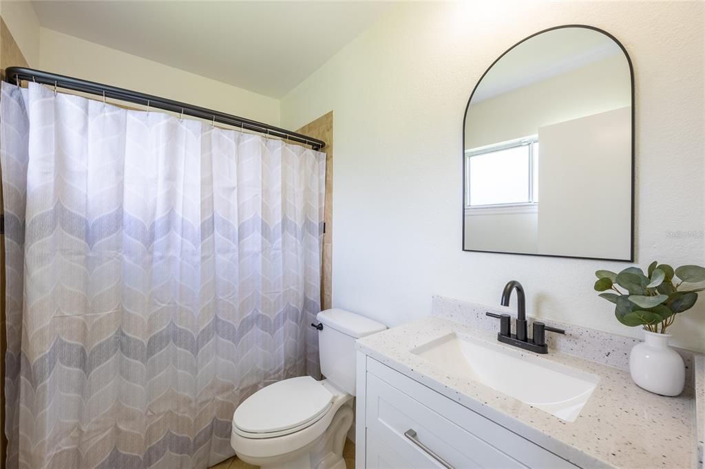 For Sale: $289,314 (2 beds, 2 baths, 1330 Square Feet)