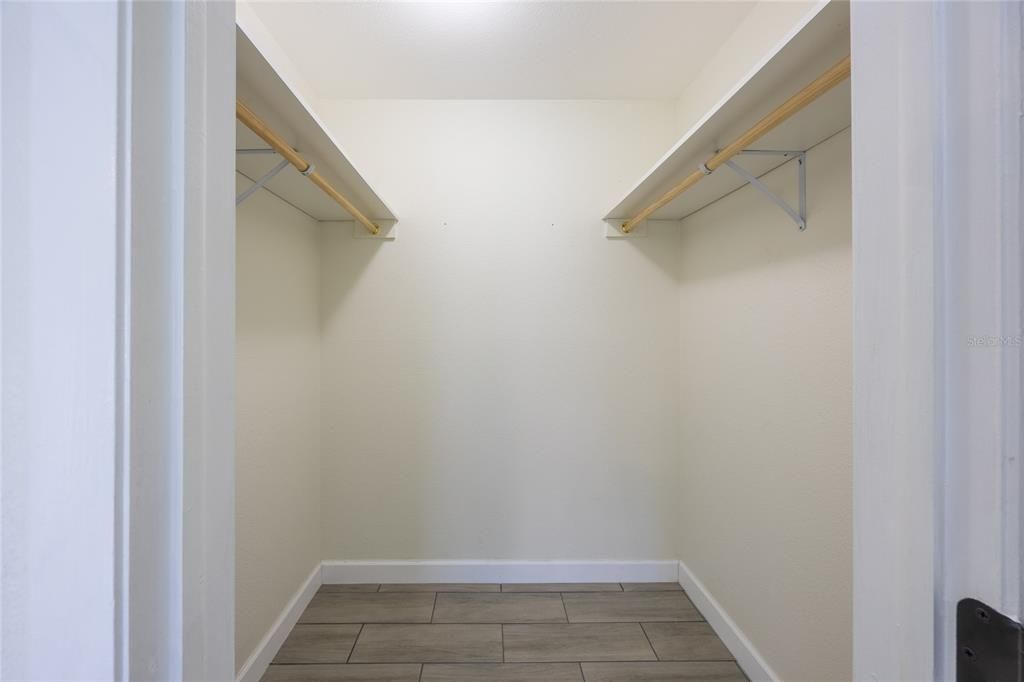 For Sale: $289,314 (2 beds, 2 baths, 1330 Square Feet)