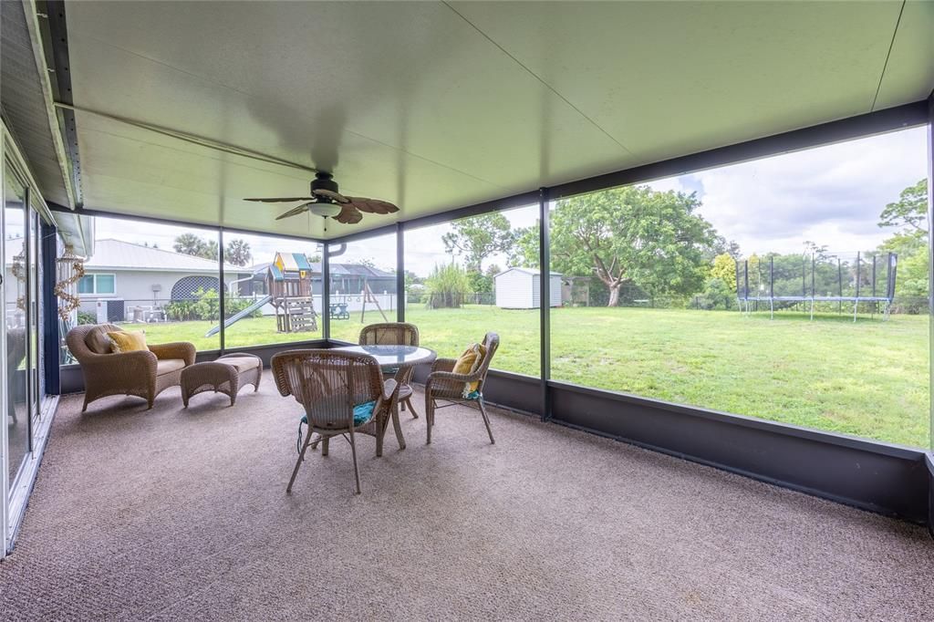 For Sale: $289,314 (2 beds, 2 baths, 1330 Square Feet)