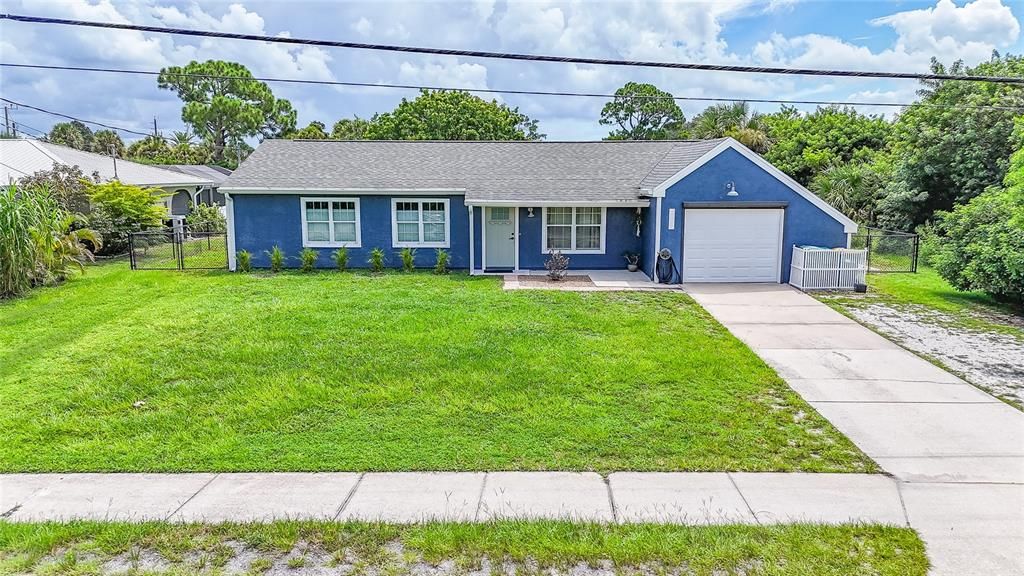 For Sale: $289,314 (2 beds, 2 baths, 1330 Square Feet)