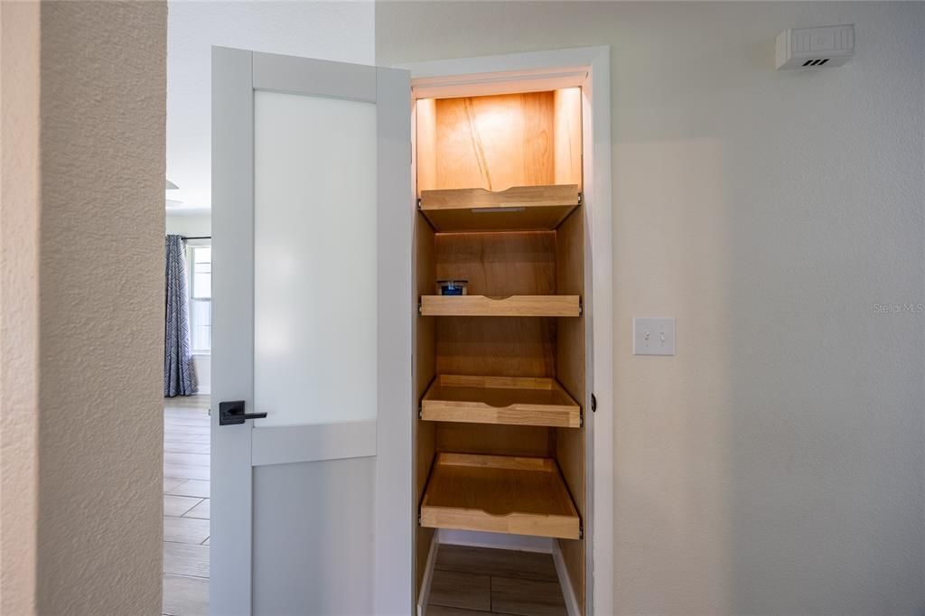 For Sale: $289,314 (2 beds, 2 baths, 1330 Square Feet)