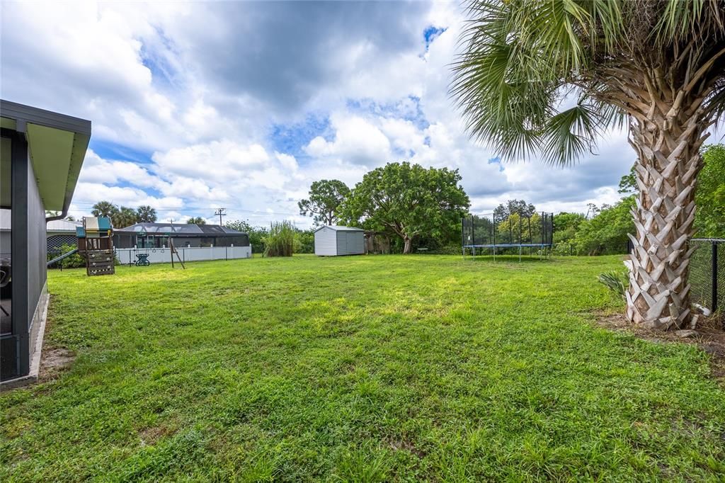 For Sale: $289,314 (2 beds, 2 baths, 1330 Square Feet)