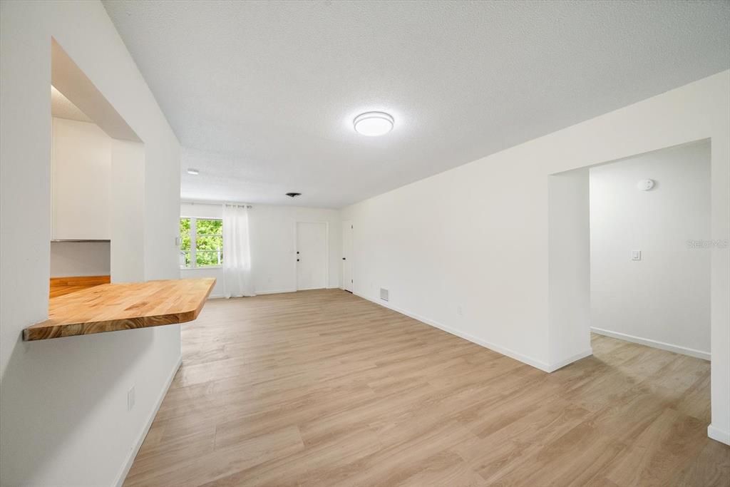 For Sale: $399,000 (3 beds, 2 baths, 1584 Square Feet)