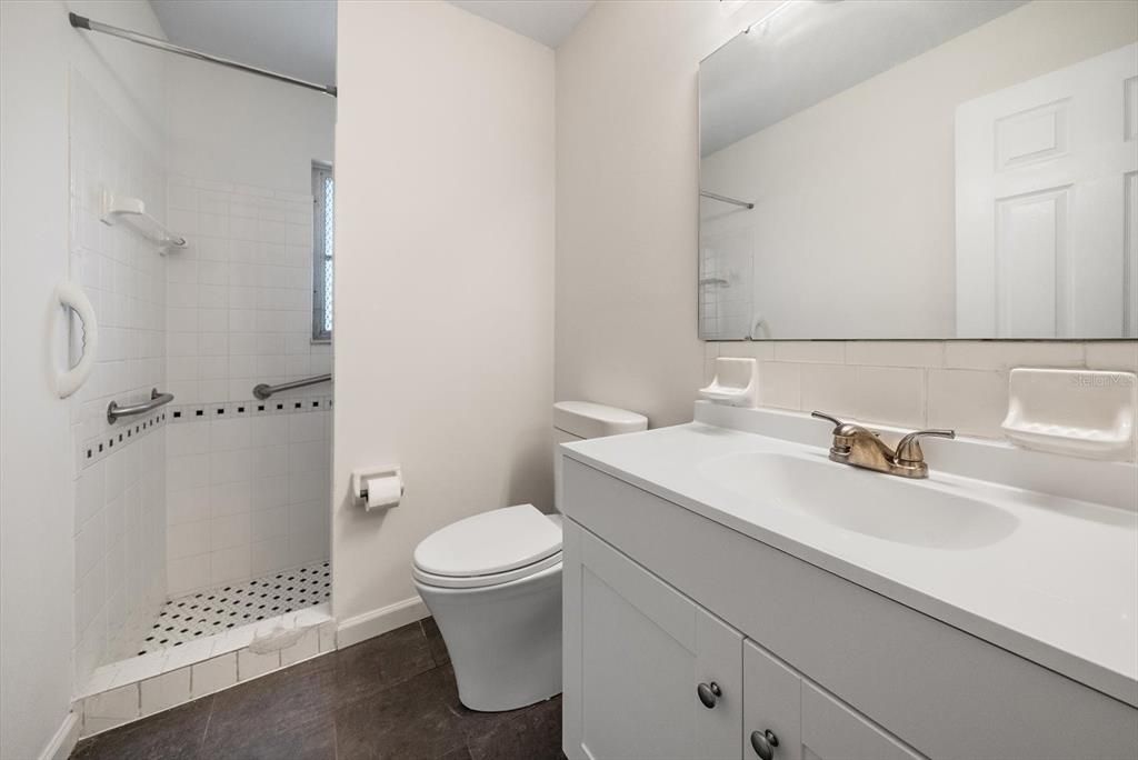 For Sale: $399,000 (3 beds, 2 baths, 1584 Square Feet)