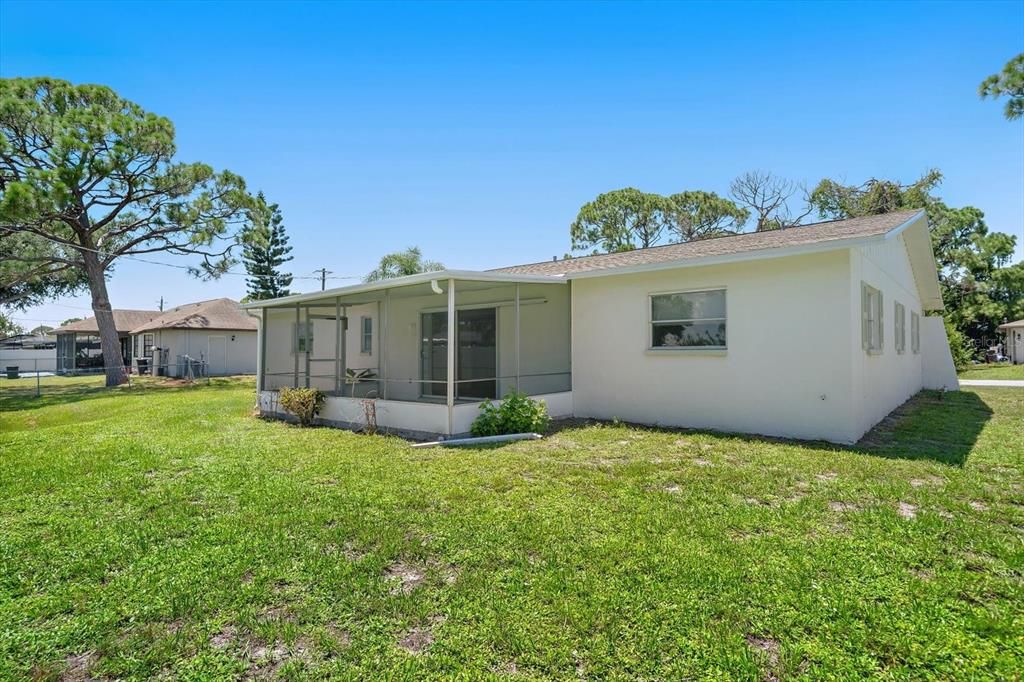 For Sale: $399,000 (3 beds, 2 baths, 1584 Square Feet)