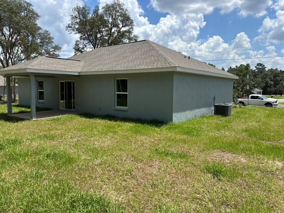 Active With Contract: $249,900 (3 beds, 2 baths, 1405 Square Feet)