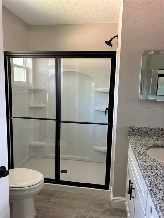 Active With Contract: $249,900 (3 beds, 2 baths, 1405 Square Feet)