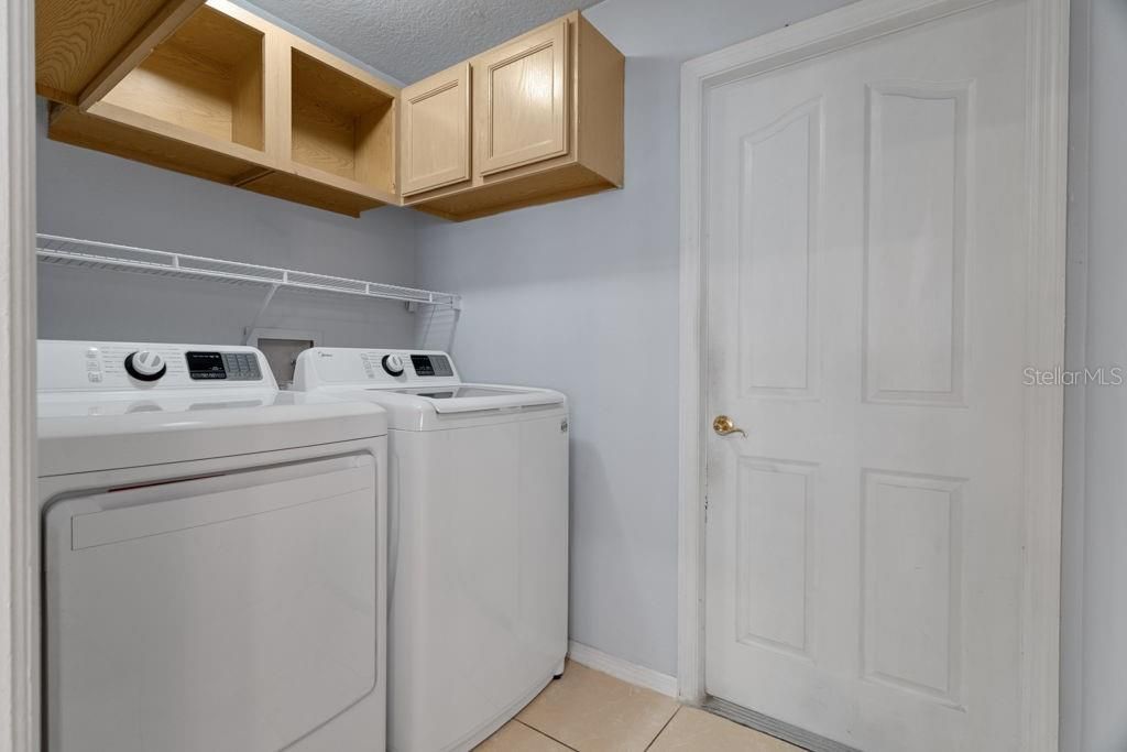En Venta: $384,900 (3 camas, 2 baños, 2205 Pies cuadrados)