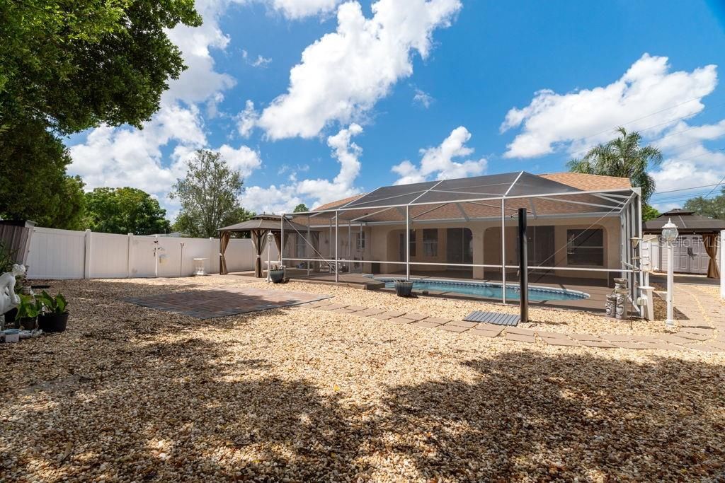 En Venta: $384,900 (3 camas, 2 baños, 2205 Pies cuadrados)