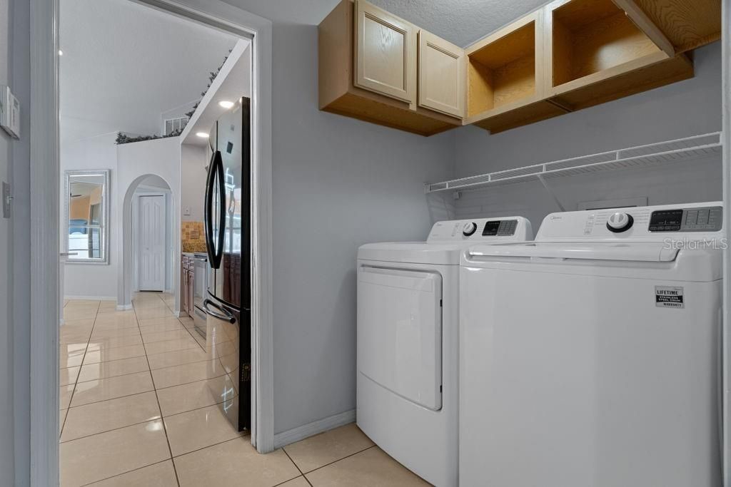En Venta: $384,900 (3 camas, 2 baños, 2205 Pies cuadrados)