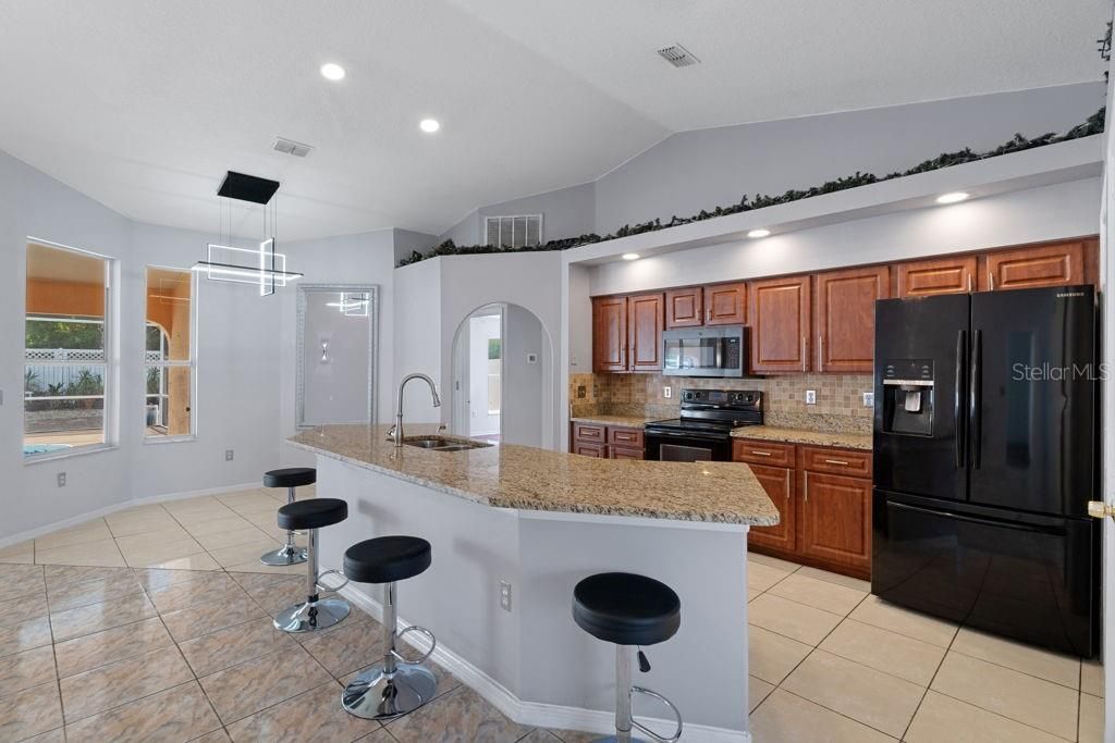 En Venta: $384,900 (3 camas, 2 baños, 2205 Pies cuadrados)