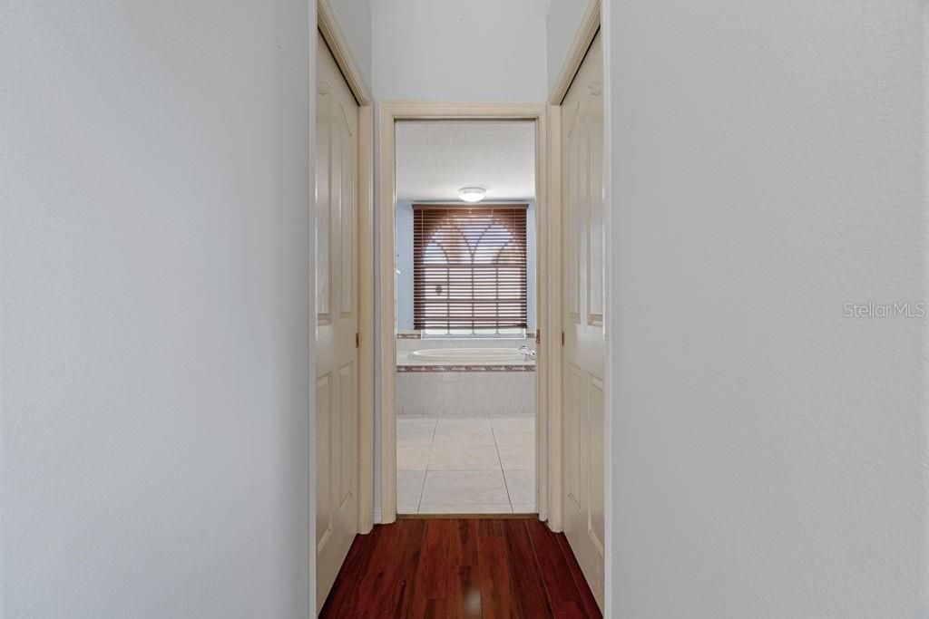 En Venta: $384,900 (3 camas, 2 baños, 2205 Pies cuadrados)