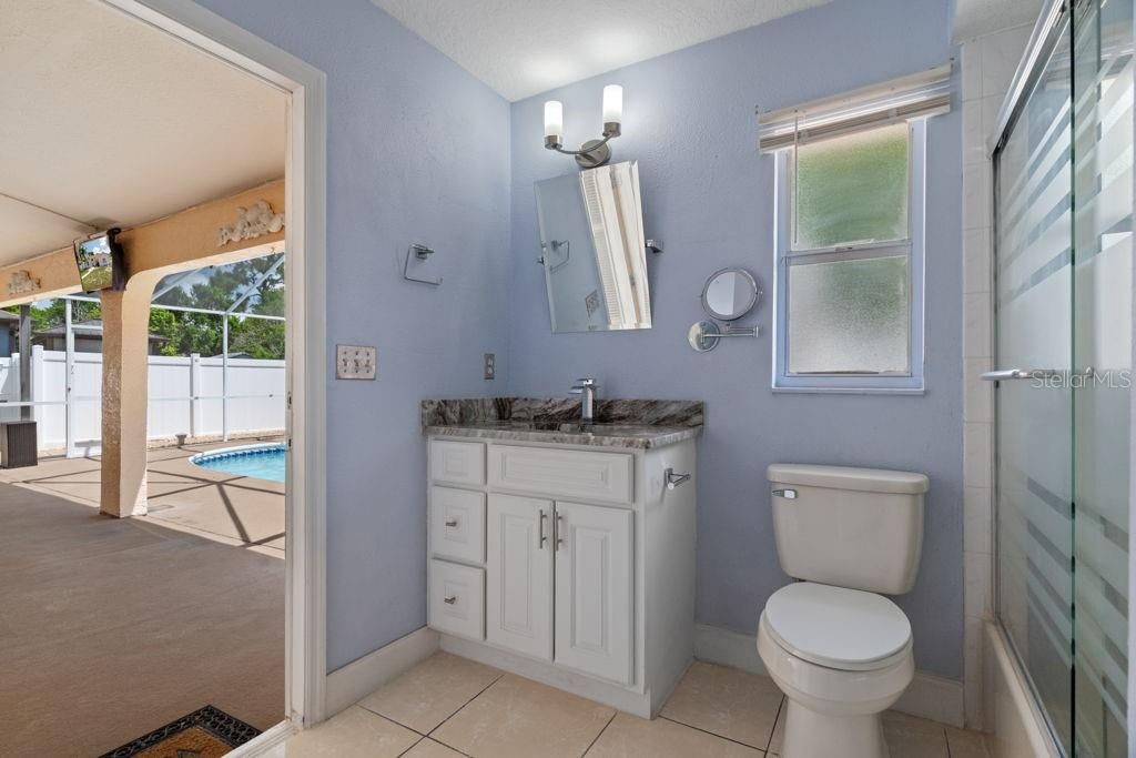 En Venta: $384,900 (3 camas, 2 baños, 2205 Pies cuadrados)