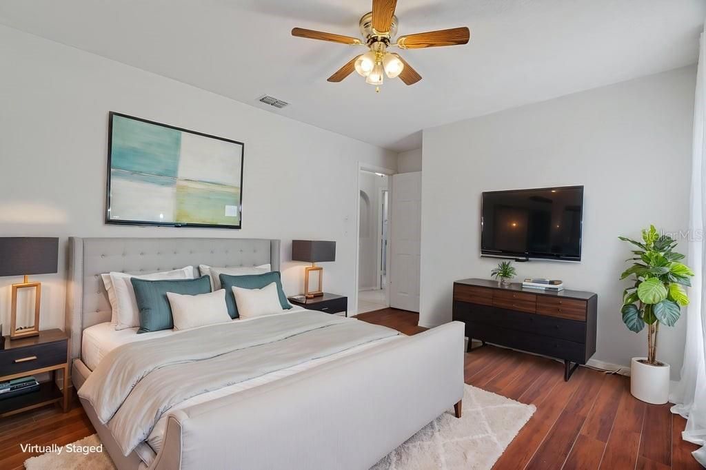 En Venta: $384,900 (3 camas, 2 baños, 2205 Pies cuadrados)