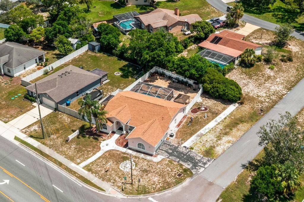 En Venta: $384,900 (3 camas, 2 baños, 2205 Pies cuadrados)