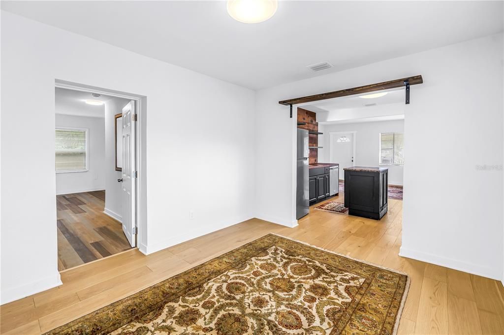 En Venta: $495,000 (3 camas, 3 baños, 1062 Pies cuadrados)