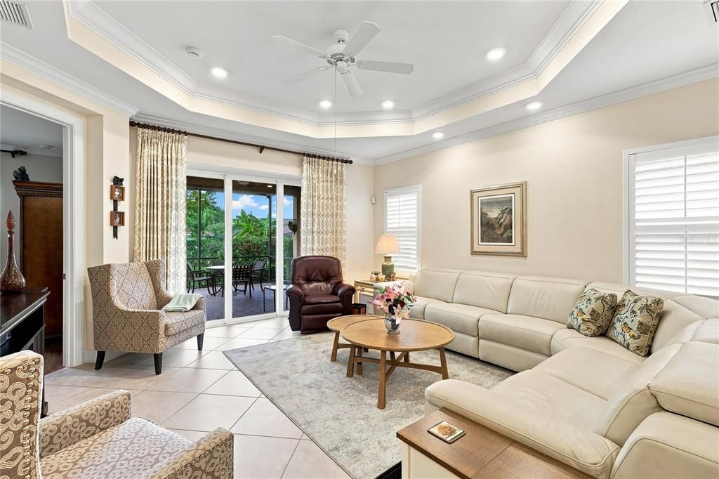 For Sale: $550,000 (2 beds, 2 baths, 1525 Square Feet)