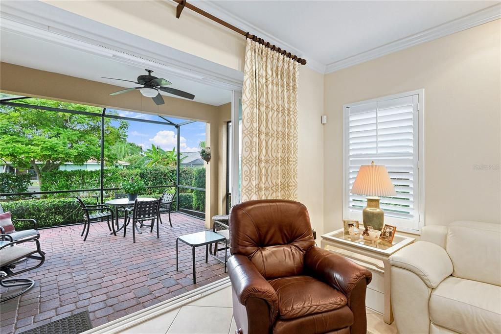 For Sale: $550,000 (2 beds, 2 baths, 1525 Square Feet)