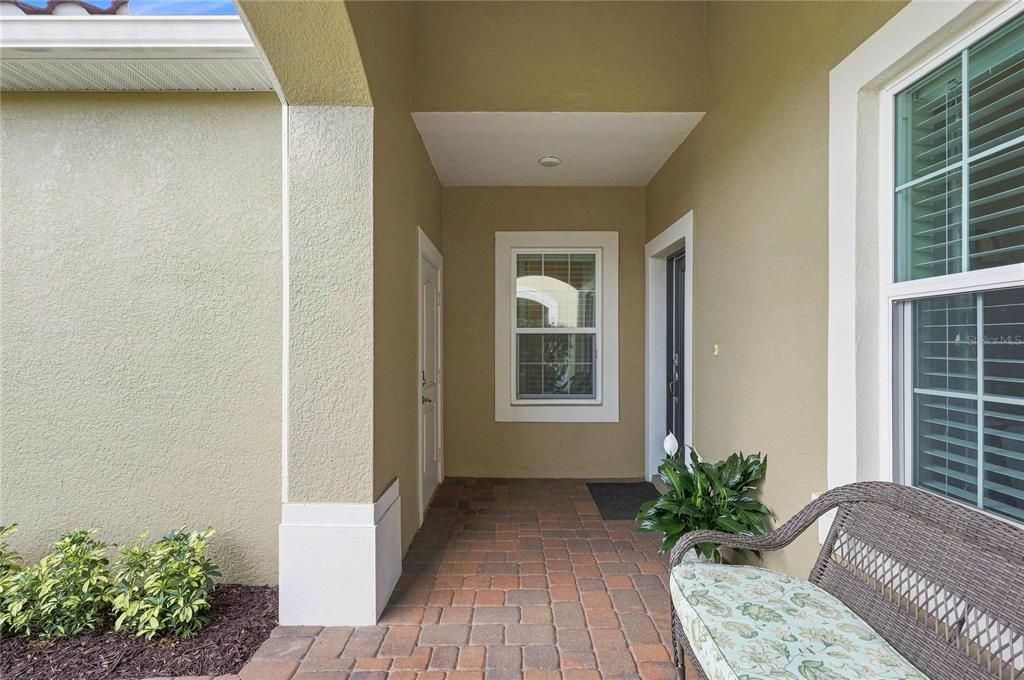 For Sale: $550,000 (2 beds, 2 baths, 1525 Square Feet)