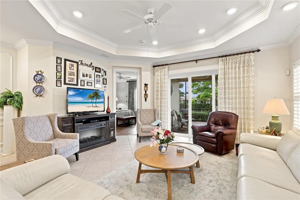 For Sale: $550,000 (2 beds, 2 baths, 1525 Square Feet)