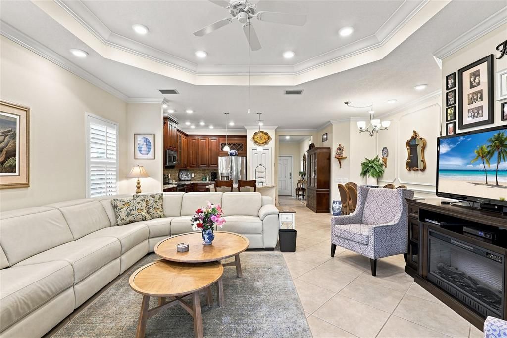 For Sale: $550,000 (2 beds, 2 baths, 1525 Square Feet)