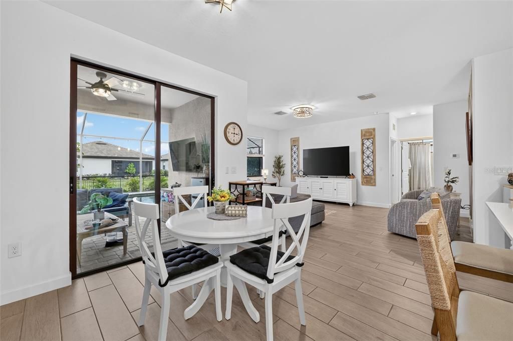 For Sale: $819,000 (5 beds, 3 baths, 3257 Square Feet)