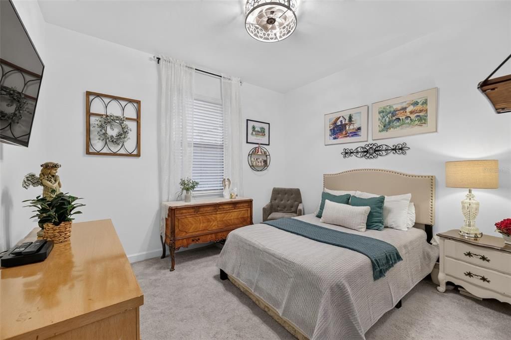 For Sale: $819,000 (5 beds, 3 baths, 3257 Square Feet)