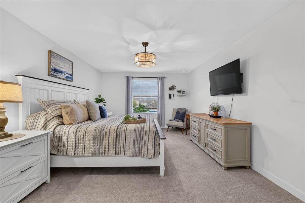 For Sale: $819,000 (5 beds, 3 baths, 3257 Square Feet)