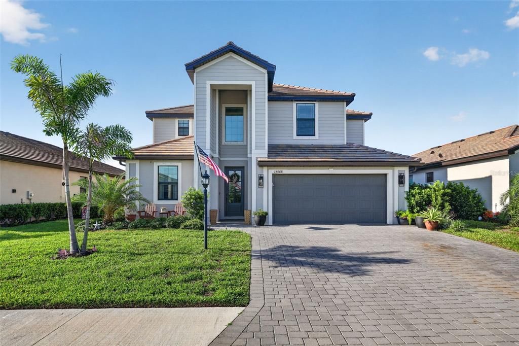 For Sale: $819,000 (5 beds, 3 baths, 3257 Square Feet)