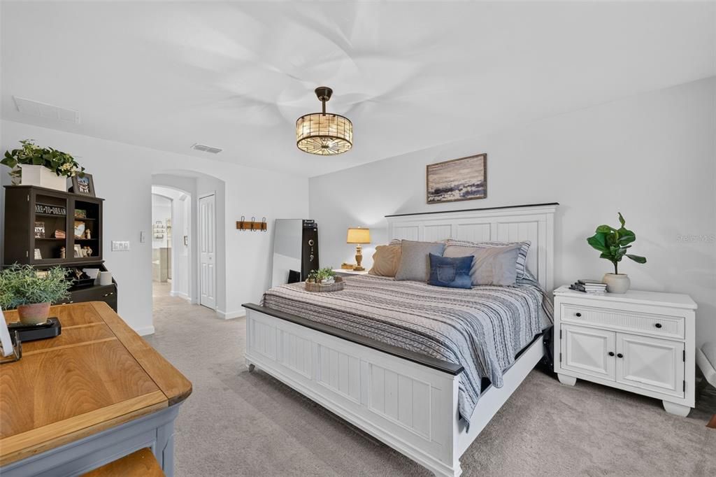 For Sale: $819,000 (5 beds, 3 baths, 3257 Square Feet)
