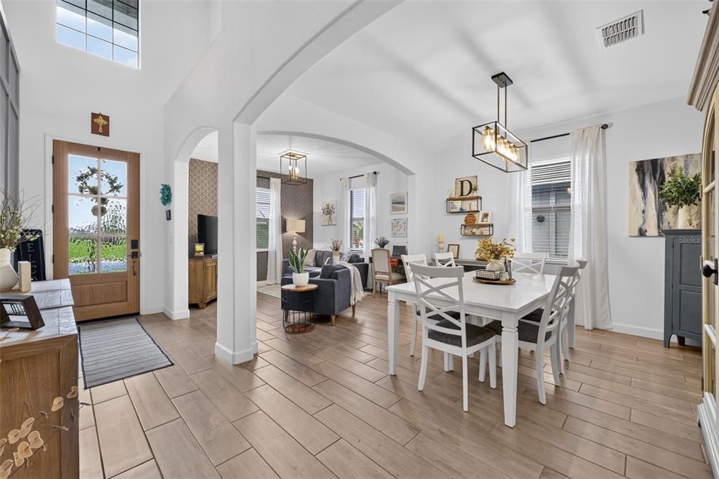For Sale: $819,000 (5 beds, 3 baths, 3257 Square Feet)